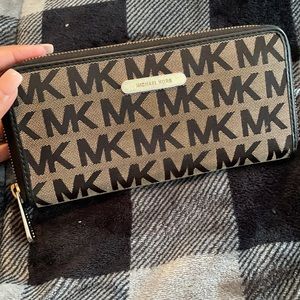 Michael Kors Full Size Wallet